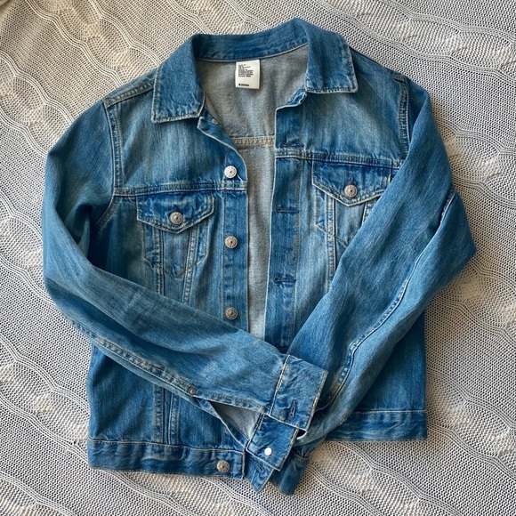 H&M Jackets & Blazers - H&M Women’s Jean Jacket